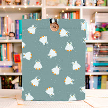 Cargar imagen en el visor de la galería, FUNDA PENGUIN - MEDIANA