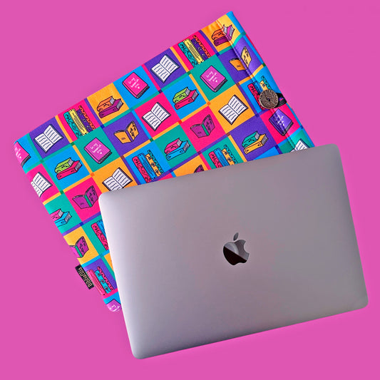 FUNDA XL - BOOK LOVER