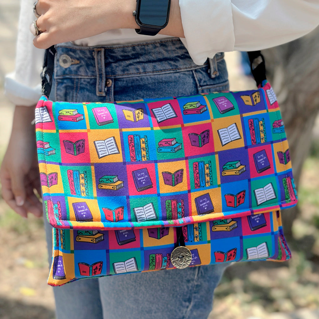 BOOK LOVER - READER BAG
