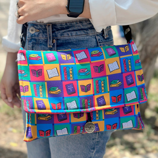 BOOK LOVER - READER BAG